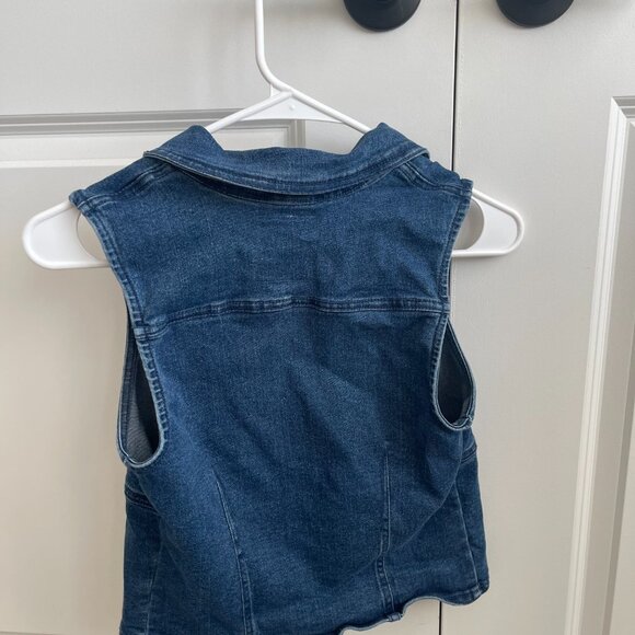 Denim obsessed cropped jean vest - Picture 3 of 3